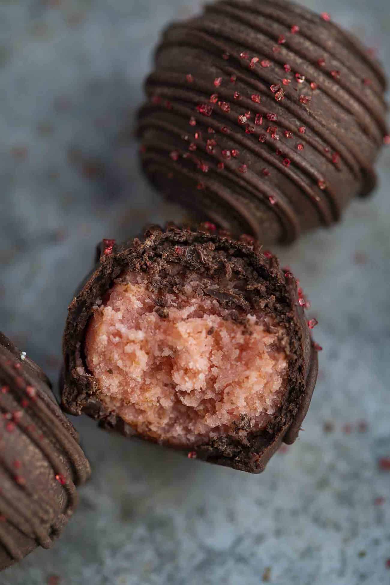 Recipe: Chocolate Cake Balls | chicago foodie girl