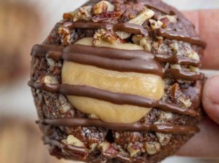 Chocolate Caramel Turtle Cookies