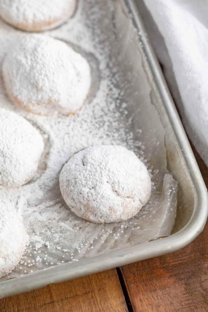 Powdered Sugar rolled Mexican Wedding Cookies