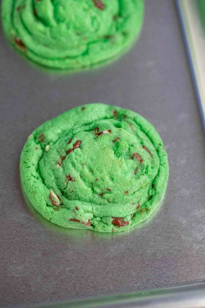 Chocolate Chip Cookies with Mint