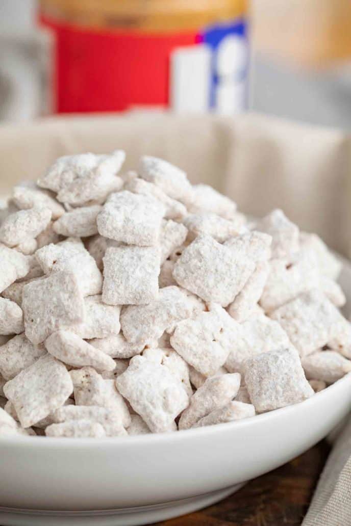 White Chocolate Puppy Chow (Muddy Buddies) - Dinner, then ...