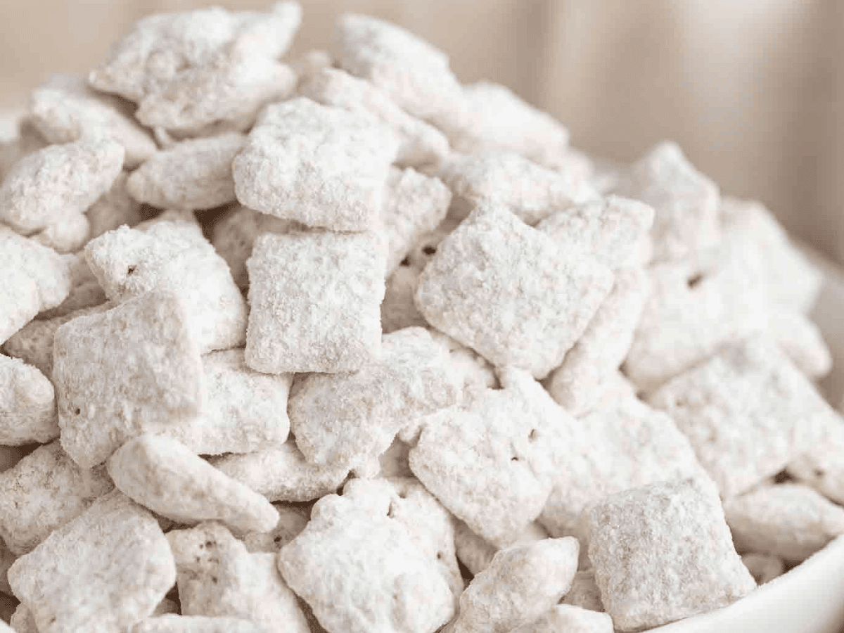 White chocolate chex in a white bowl