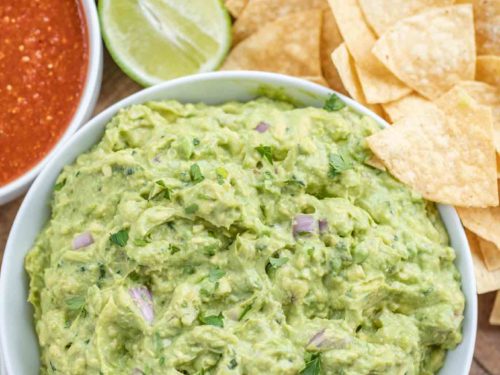 https://dinnerthendessert.com/wp-content/uploads/2019/03/Chipotle-Guacamole-Copycat-2-500x375.jpg