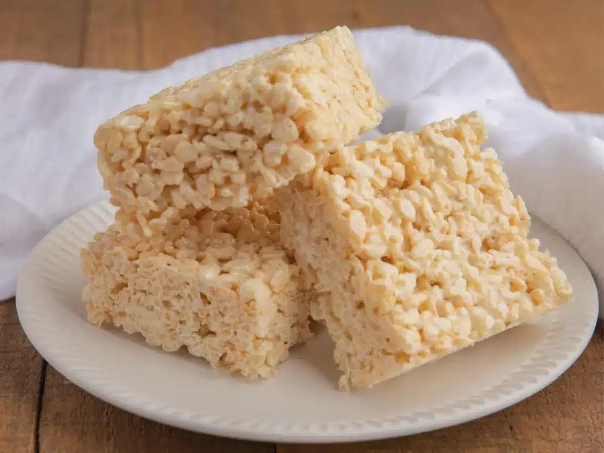 plate of krispie squares