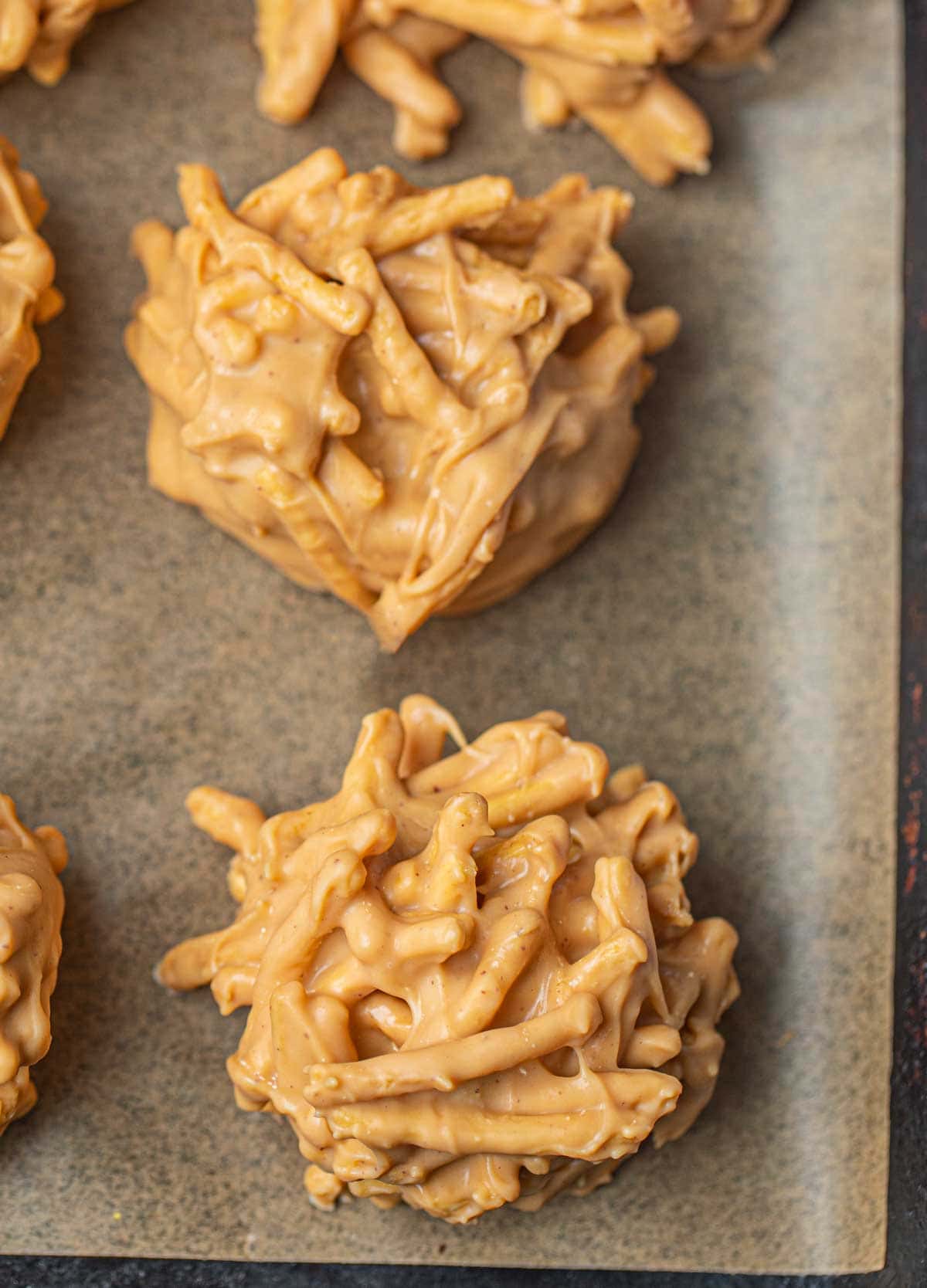 christmas cookies with chinese noodles