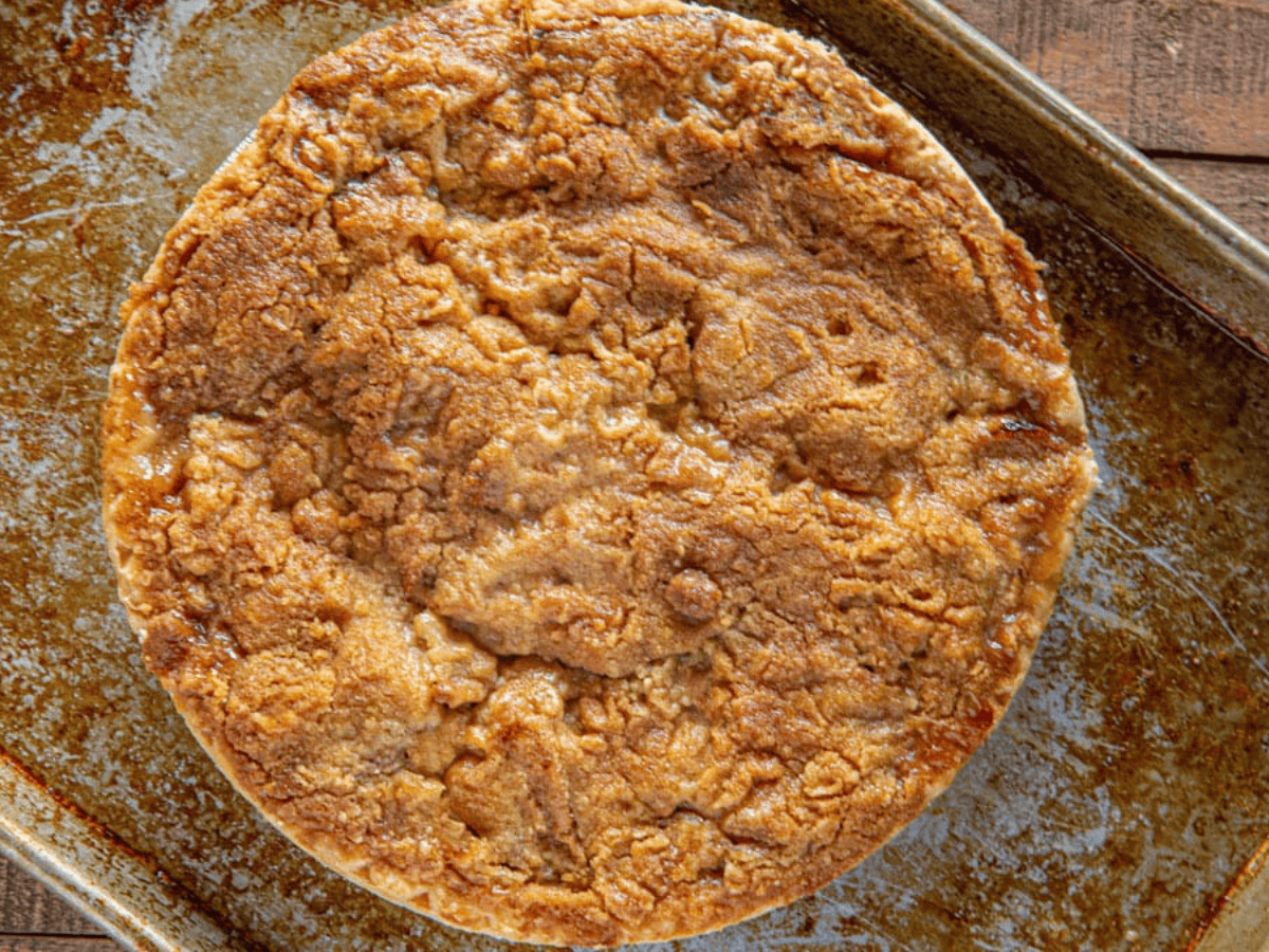 apple pie in tin