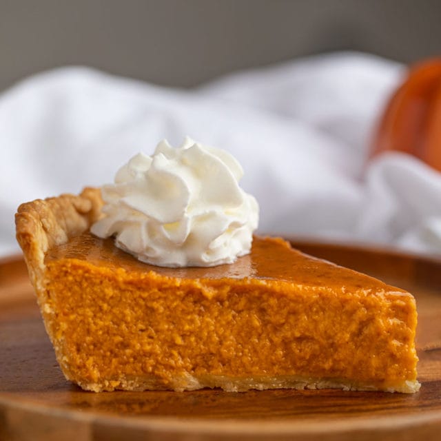 https://dinnerthendessert.com/wp-content/uploads/2019/09/Pumpkin-Pie-640x640.jpg