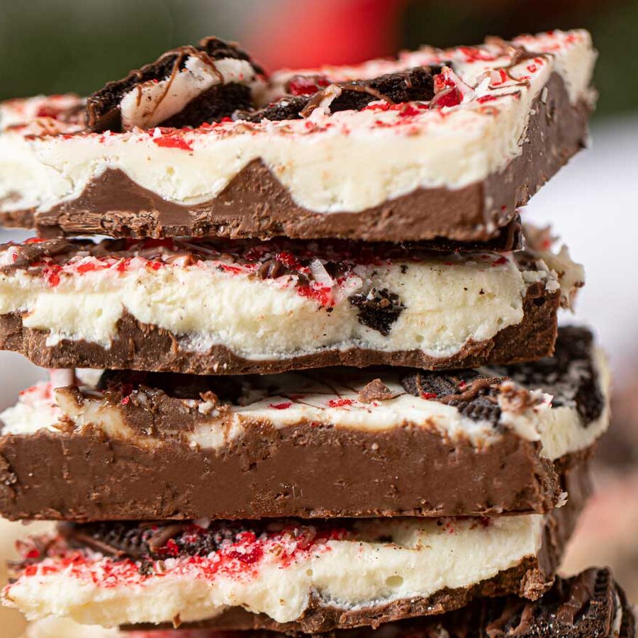 Oreo Peppermint Bark pieces