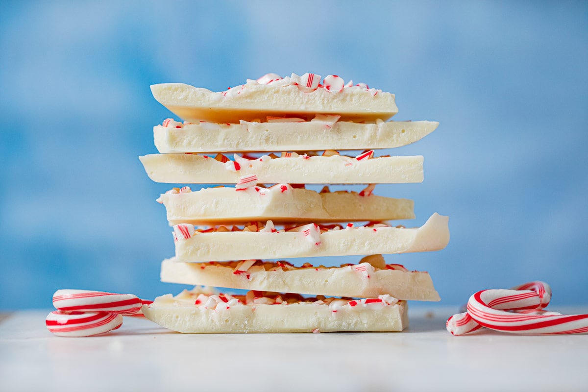 White Chocolate Candy Cane Bark (3 Ingredients!) Dinner, then Dessert