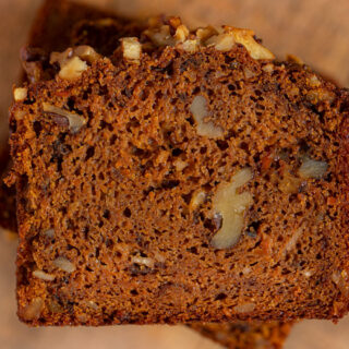 Sliced bread with walnuts