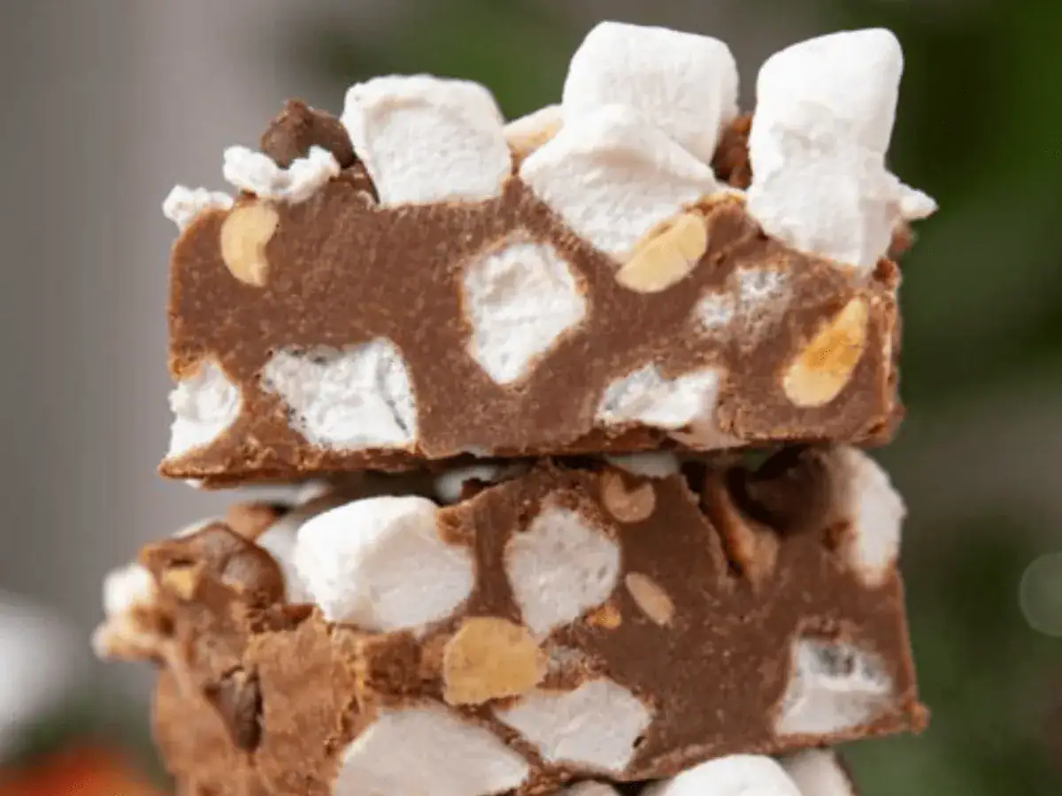 Cut bars stacks showing marshmallows