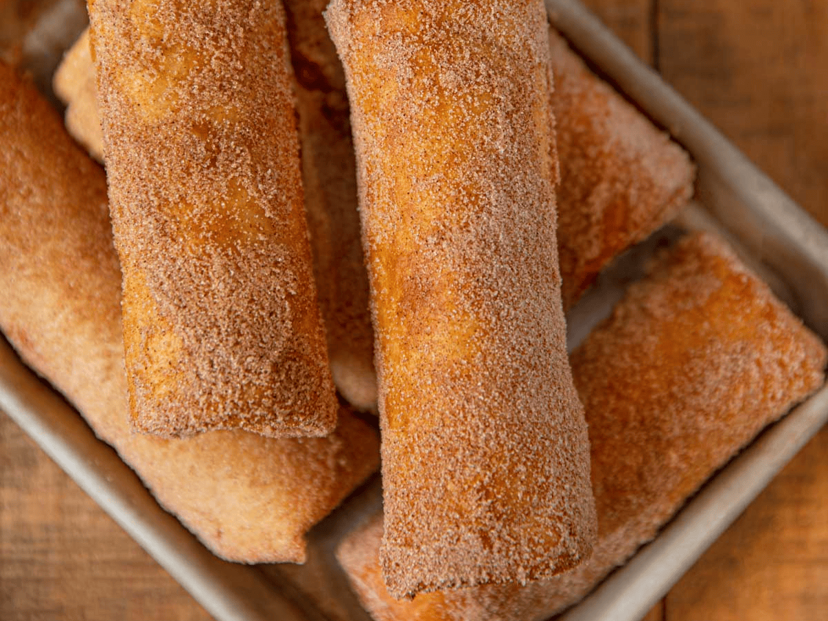Rolled desserts finished on a baking dish 