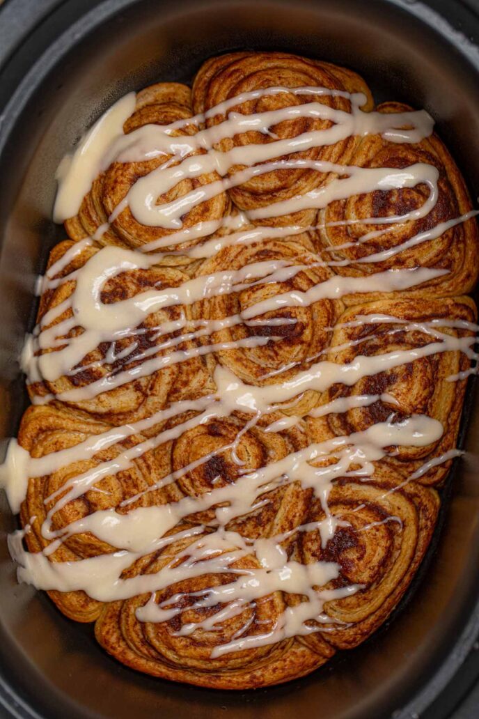 Slow Cooker Cinnamon Rolls