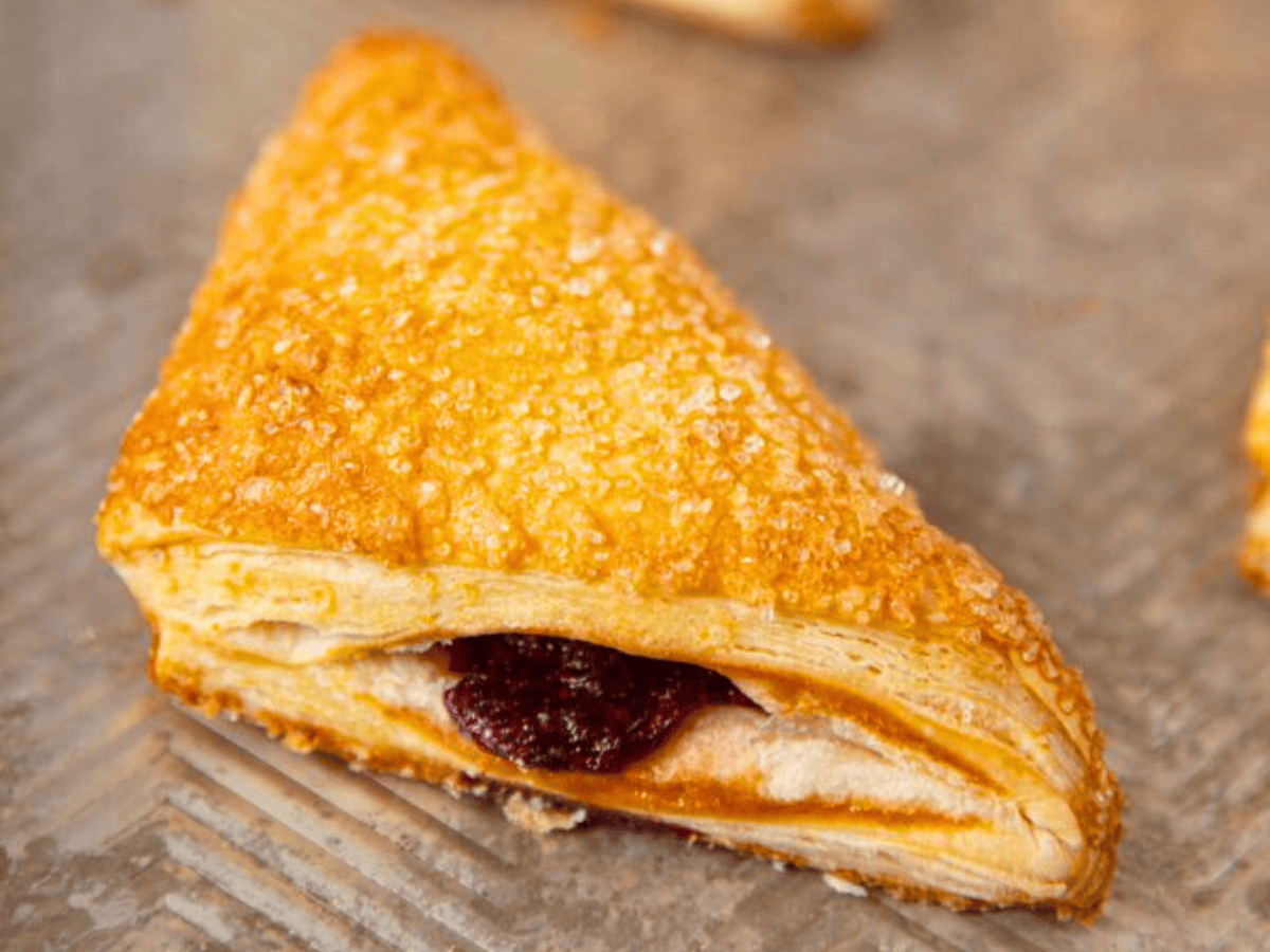 Single Turnover with filling coming out the side