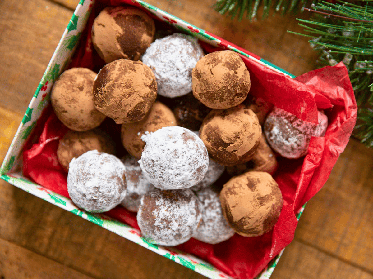 alcoholic chocolate flavored balls in a gift box