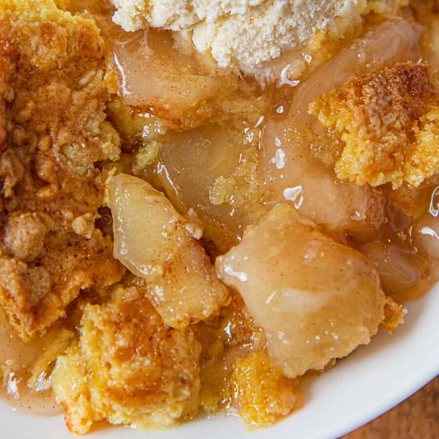 Apple Crumble in bowl