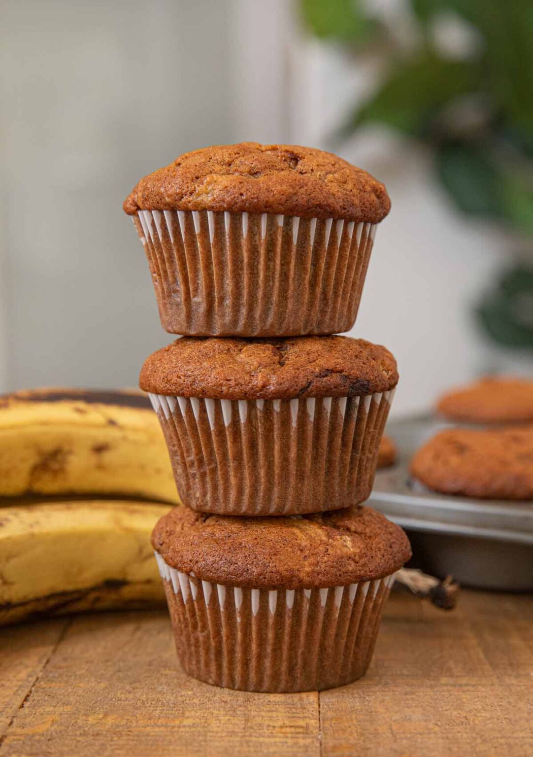 Easy Banana Muffins Recipe (1 bowl, 30 mins!) - Dinner, then Dessert