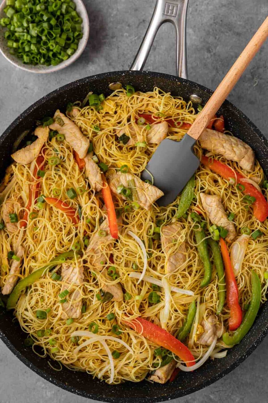 Singapore Noodles Recipe (Quick and Easy!) - Dinner, then Dessert