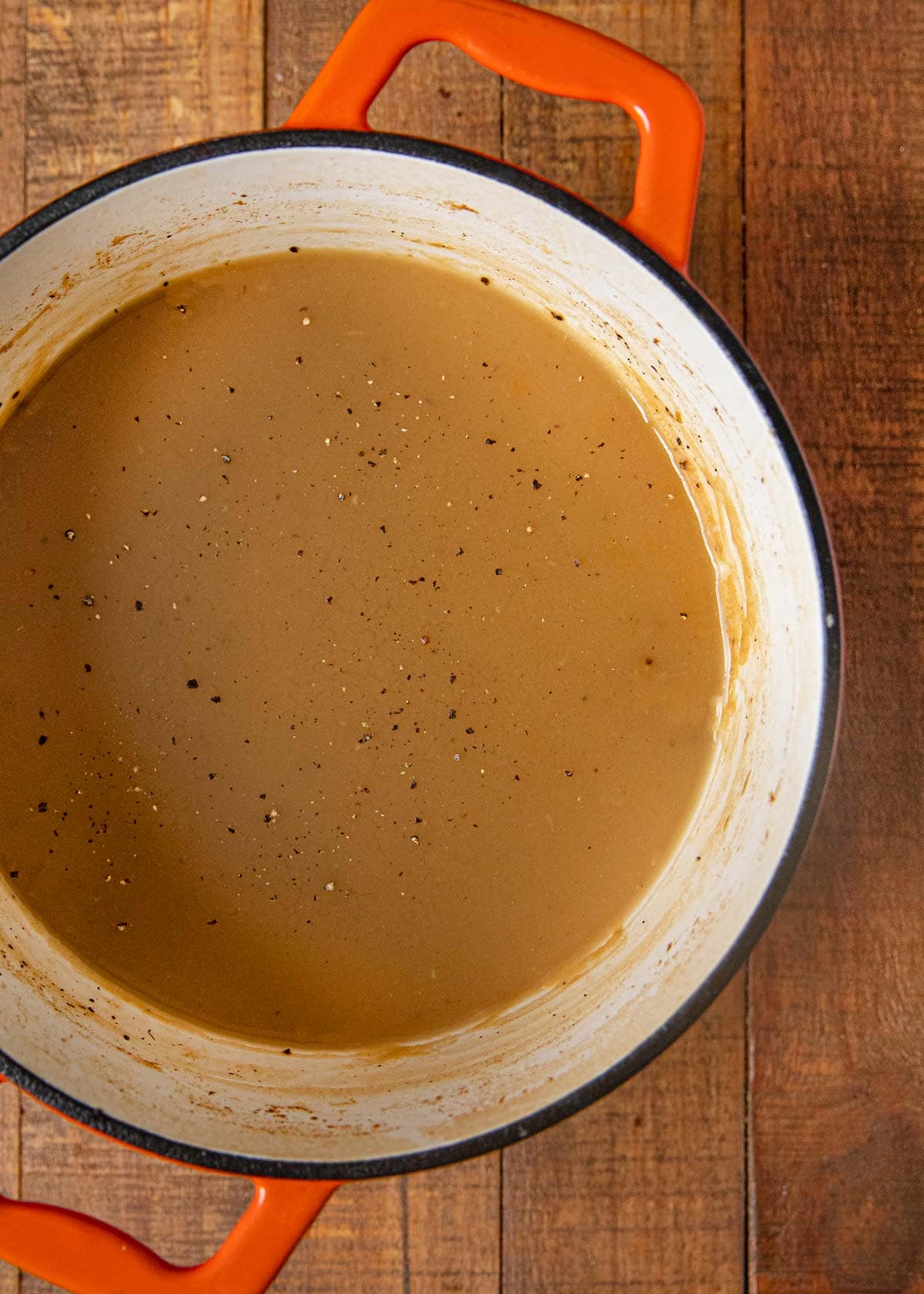 Make-Ahead Turkey Gravy in pot