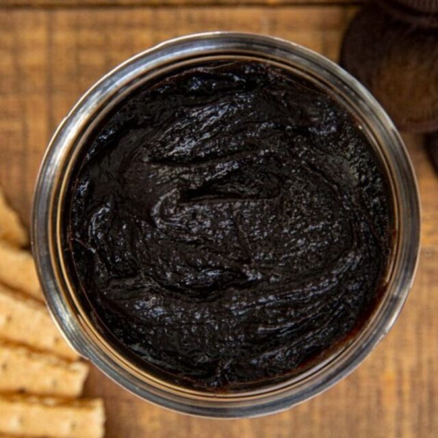 Chocolate Butter in a bowl with cookies