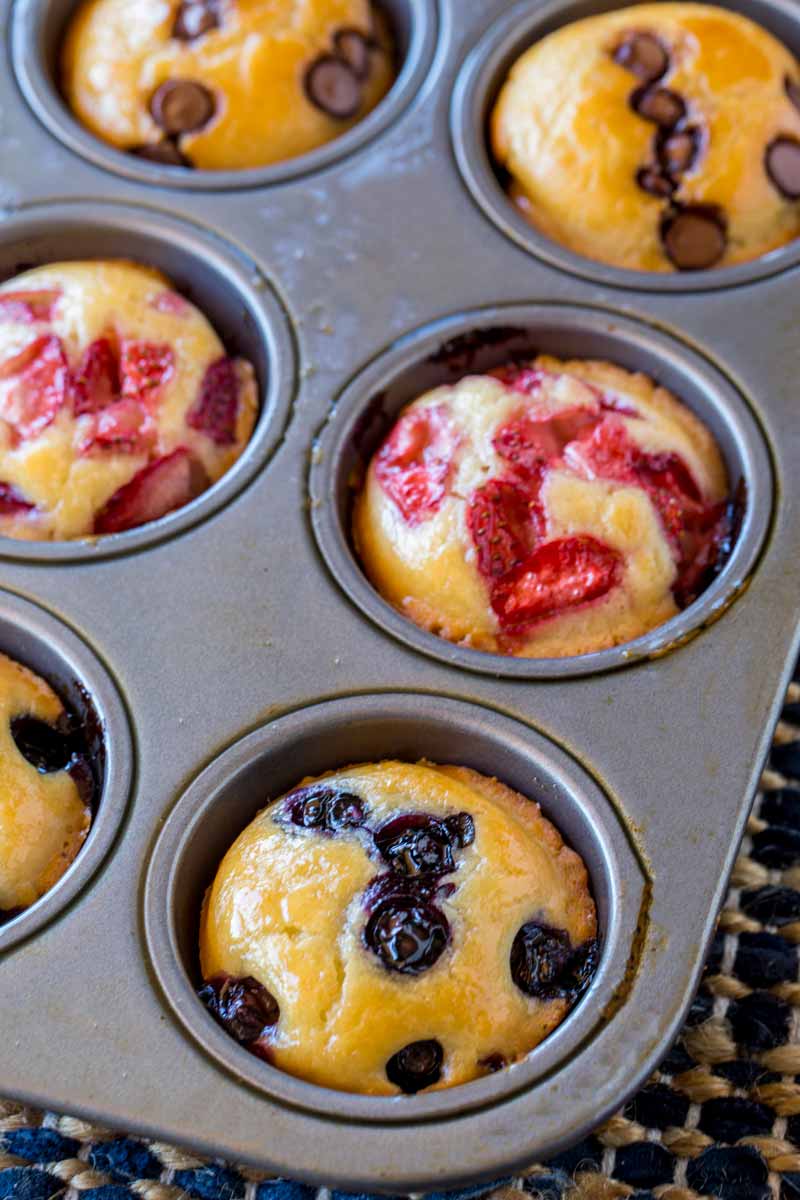 Pancake Muffin bites in tins in different flavors