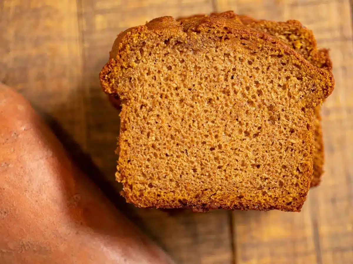 Sliced baked bread slice on table