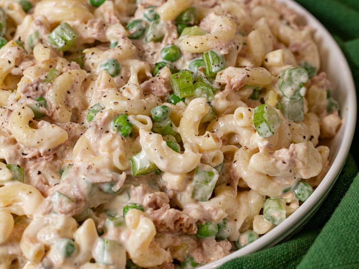 Tuna lunchbox pasta salad - Seafood Experts