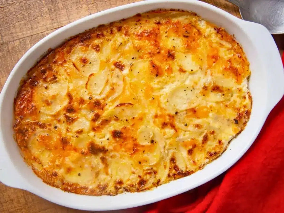 Baked Cheesy potatoes in casserole dish