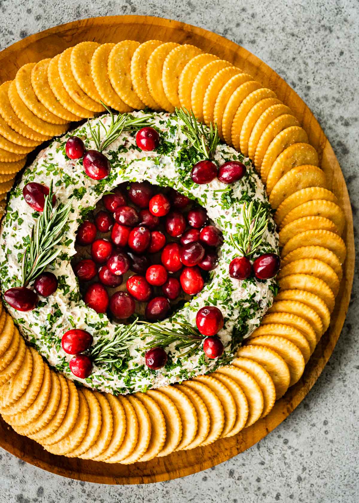 Bacon Cheese Wreath on serving platter