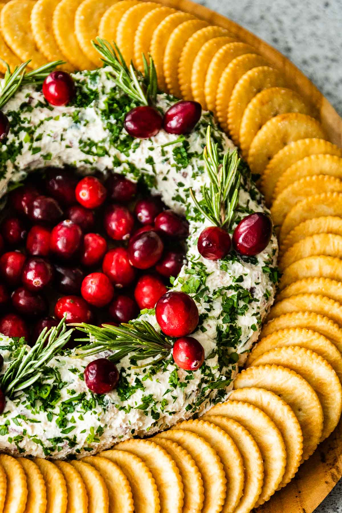 Bacon Cheese Wreath on serving platter