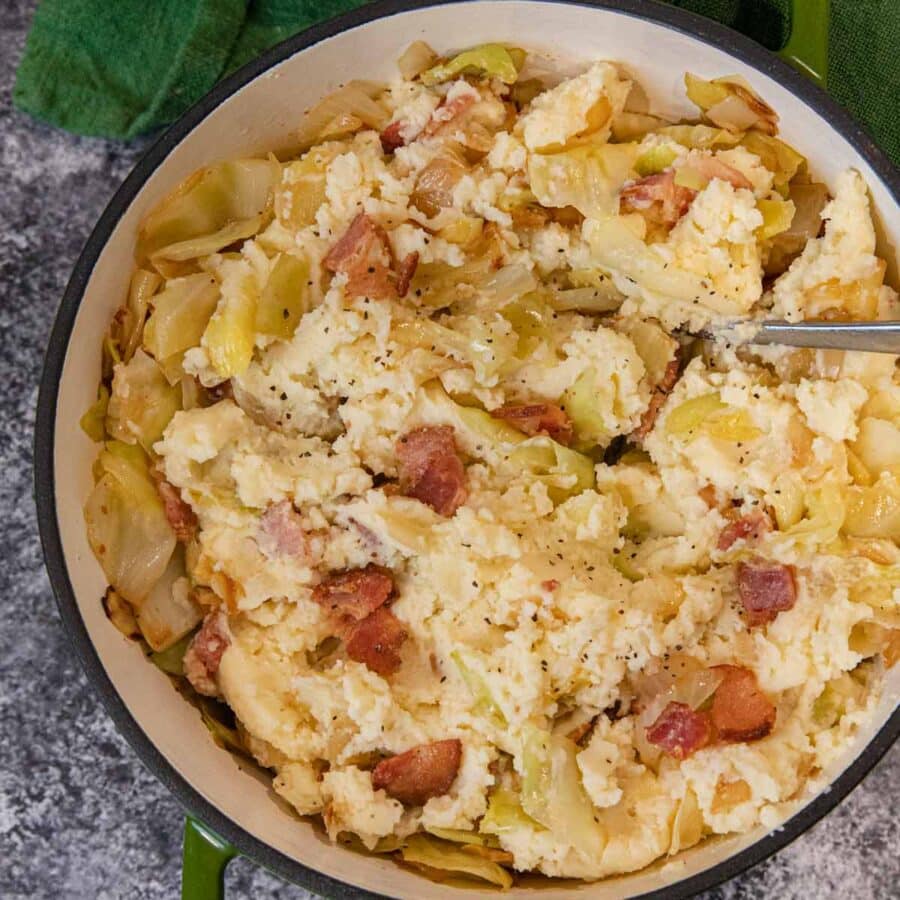 Colcannon Irish Potatoes im Topf
