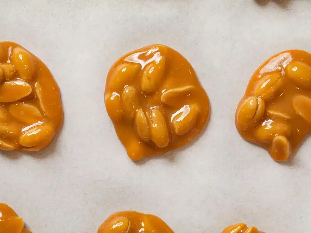 little dollops of peanuts and caramel