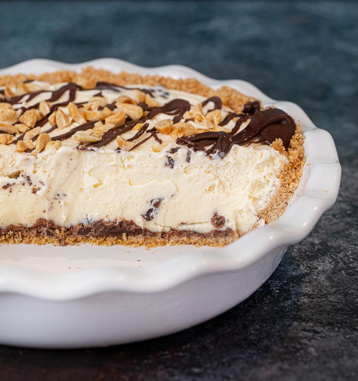 cross-section of Ice Cream Sundae Pie in pie plate