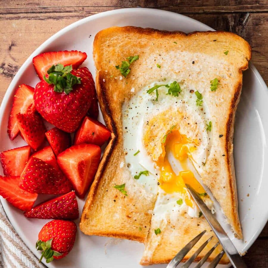 25 Easy Egg Recipes to Make Your Breakfast Shine Dinner, then Dessert
