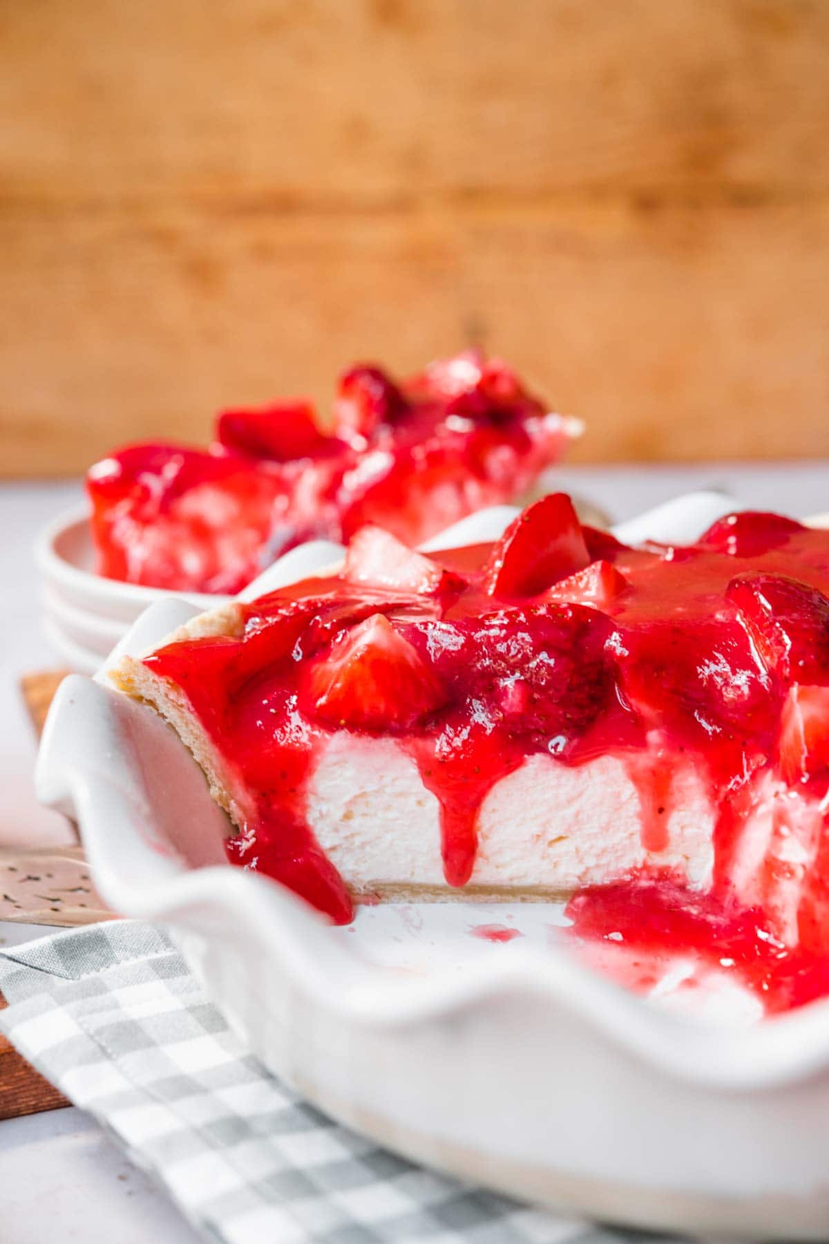Strawberry Cream Cheese Pie in pie plate