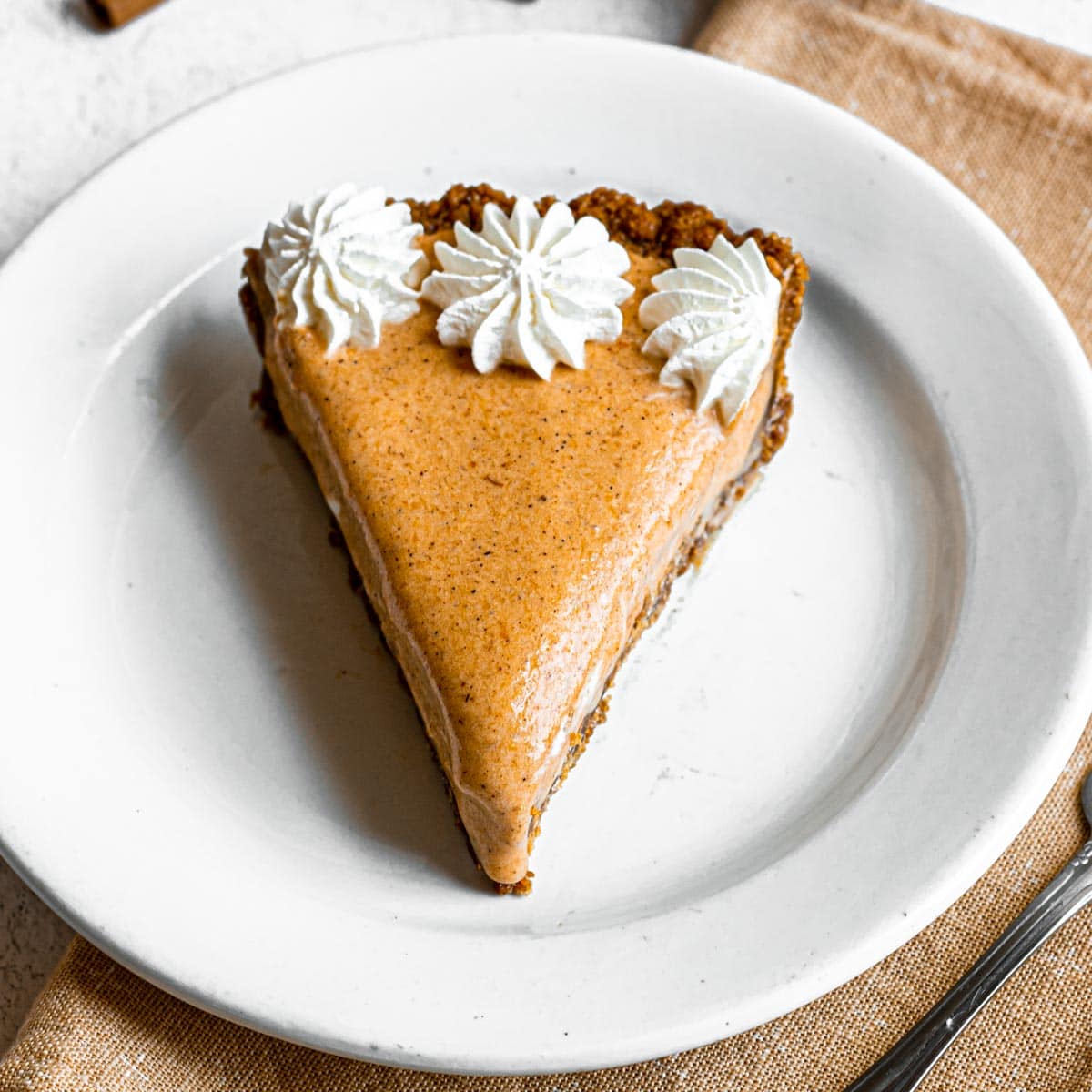 Frozen Pumpkin Ice Cream Pie