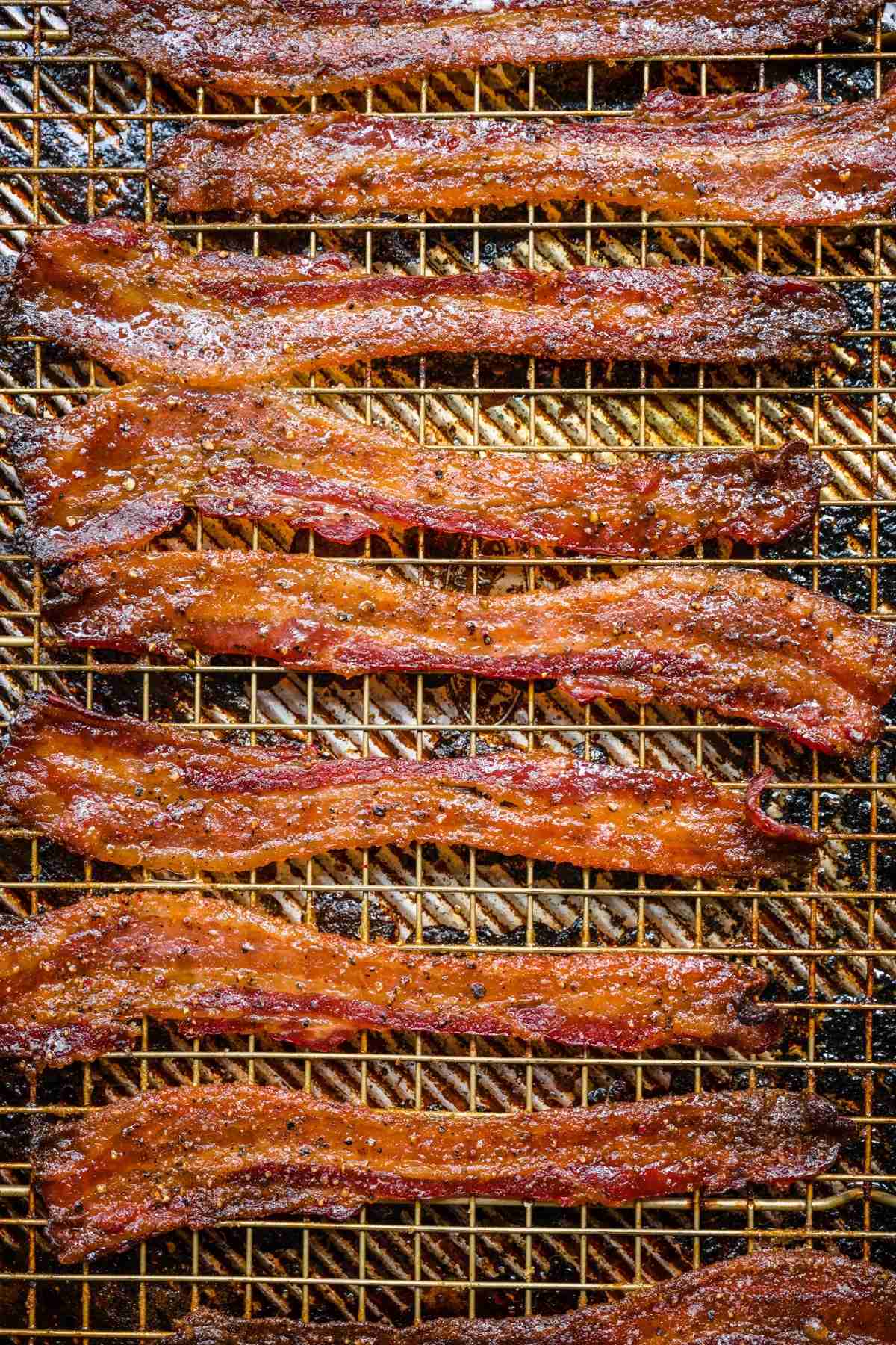 https://dinnerthendessert.com/wp-content/uploads/2021/07/Candied-Bacon-1.jpg