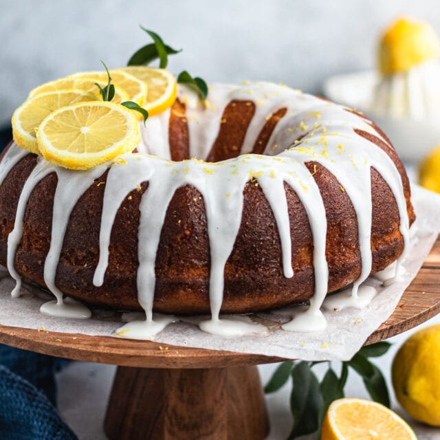 Finished Bundt Cake on serving stand 4x3