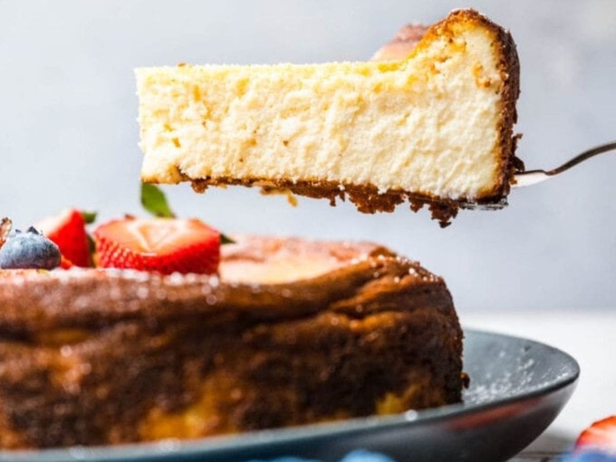 spatula holding up cheesecake slice