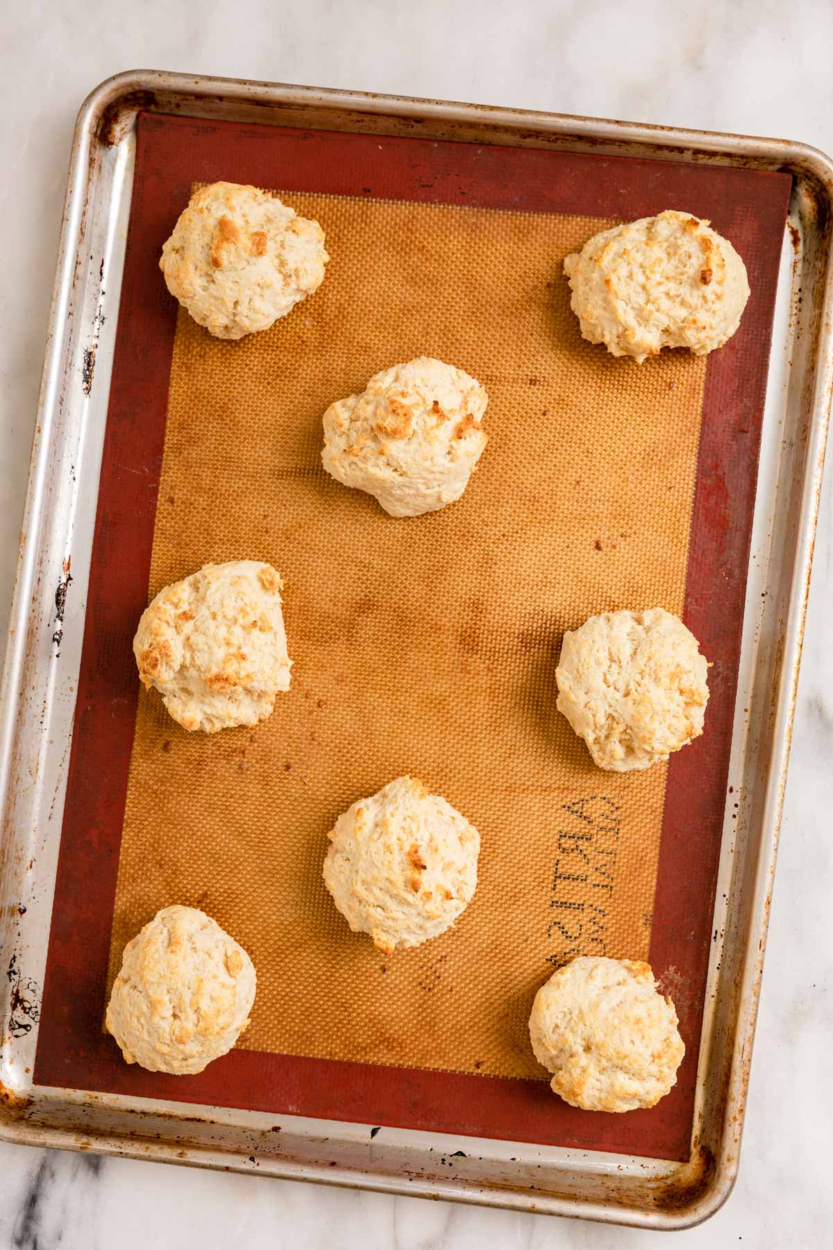 Skillet Cheddar Biscuits (With Cooking Video) - Cosmopolitan Cornbread