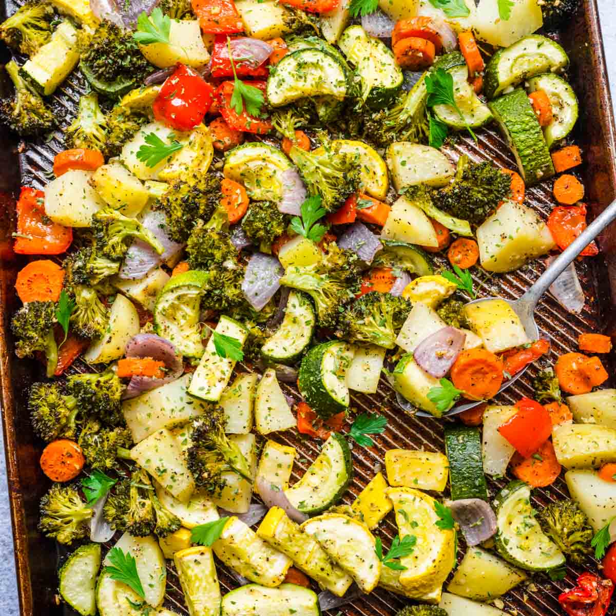 Is It Better to Roast Vegetables on Parchment, Foil or on Unlined Baking  Sheets?