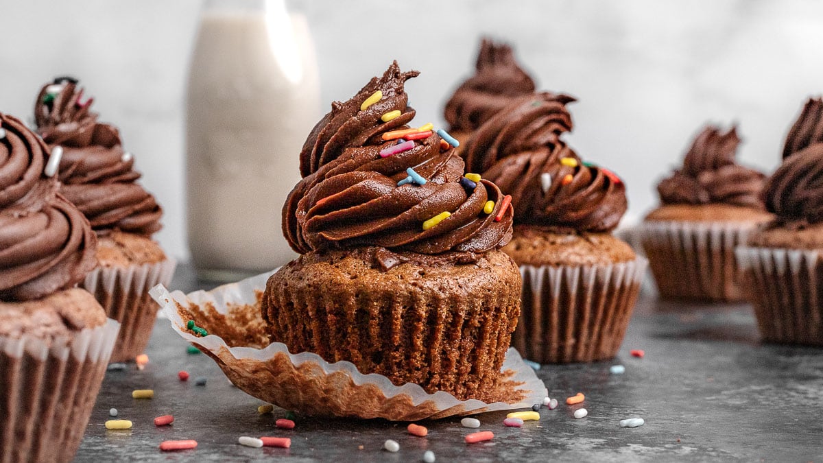 Mini Brownie Cupcakes Recipe - how to make brownie cupcakes