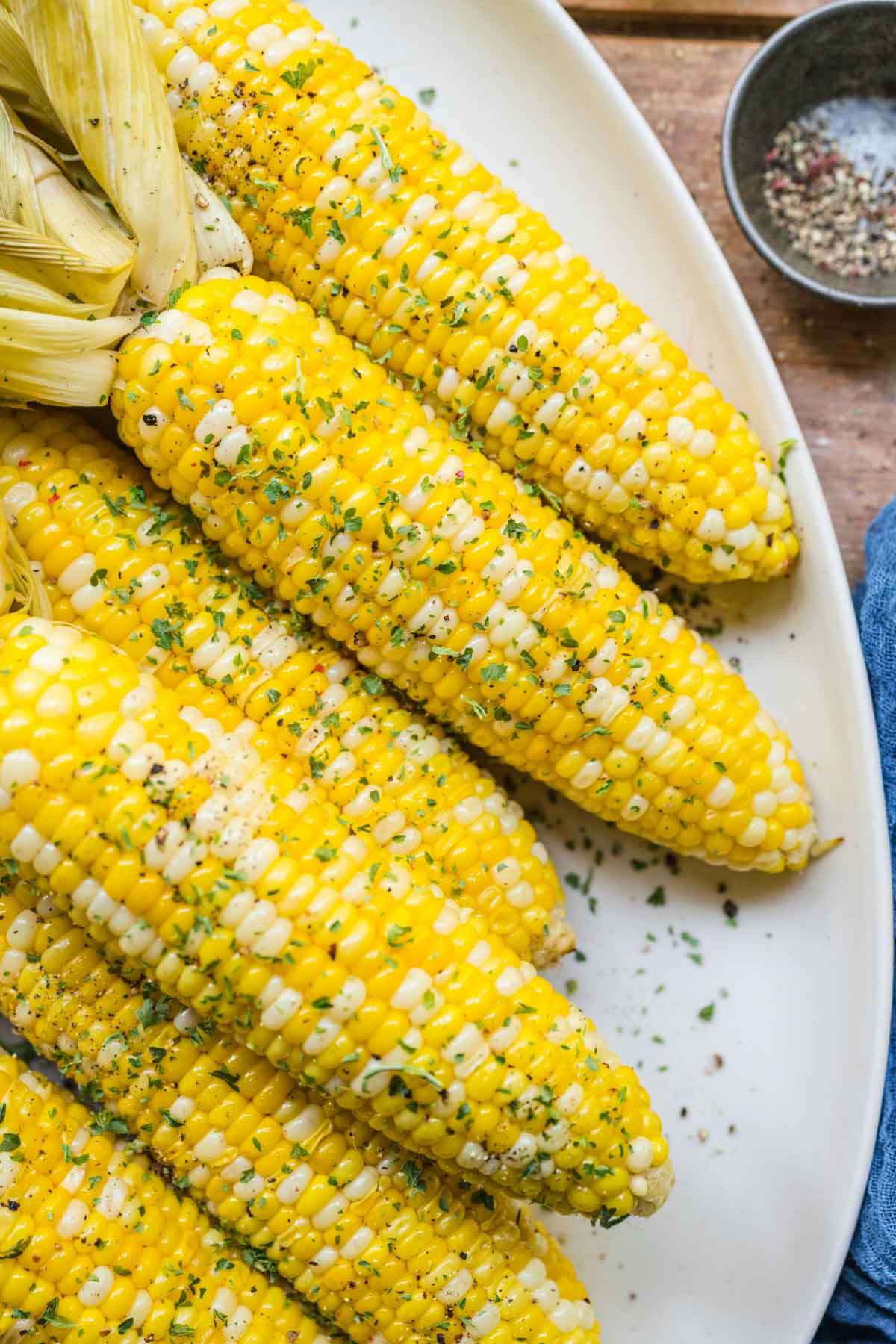 Easy Grilled Corn on serving plate