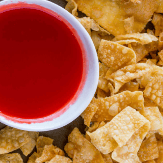 Sauce surrounded by wontons