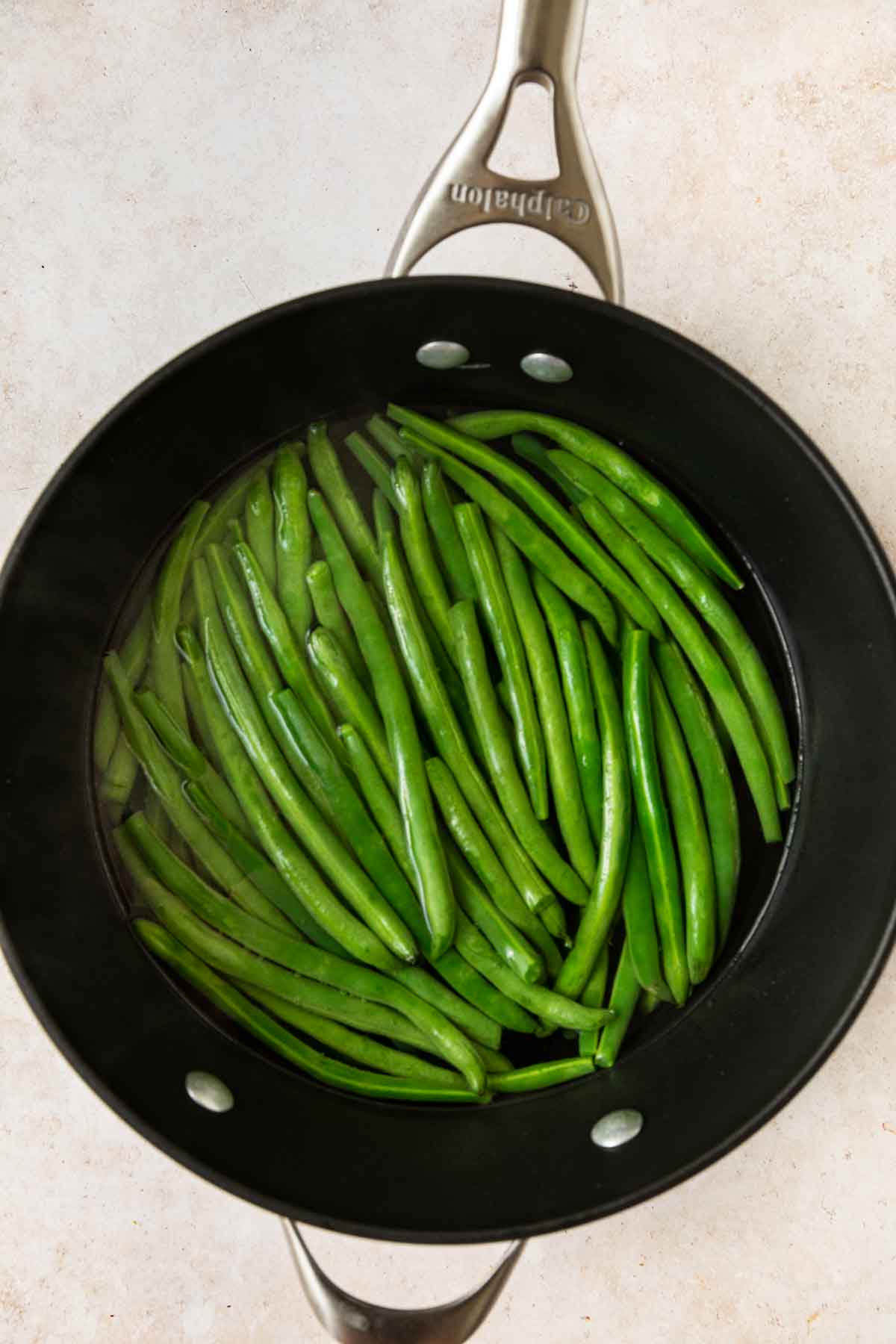 Green Bean Bundles green beans in pan