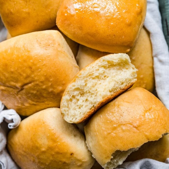 Texas Roadhouse Rolls Recipe - Dinner, then Dessert