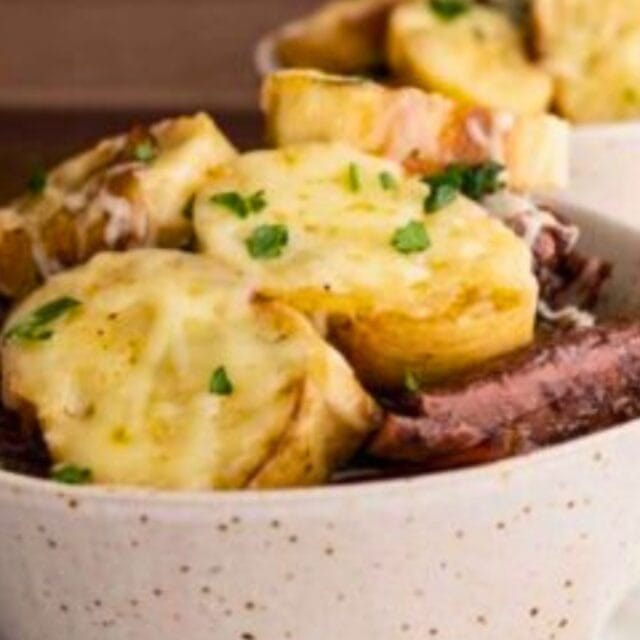 Pot roast with with bread topping