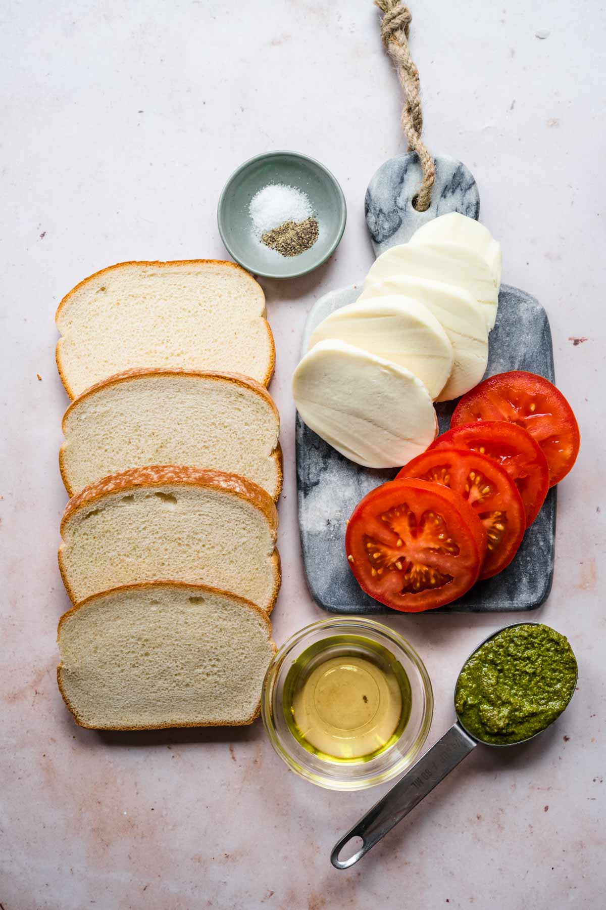 Caprese Grilled Cheese ingredients