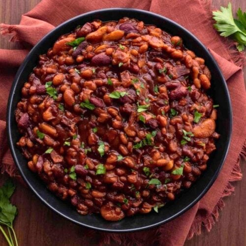 Baked beans in a bowl