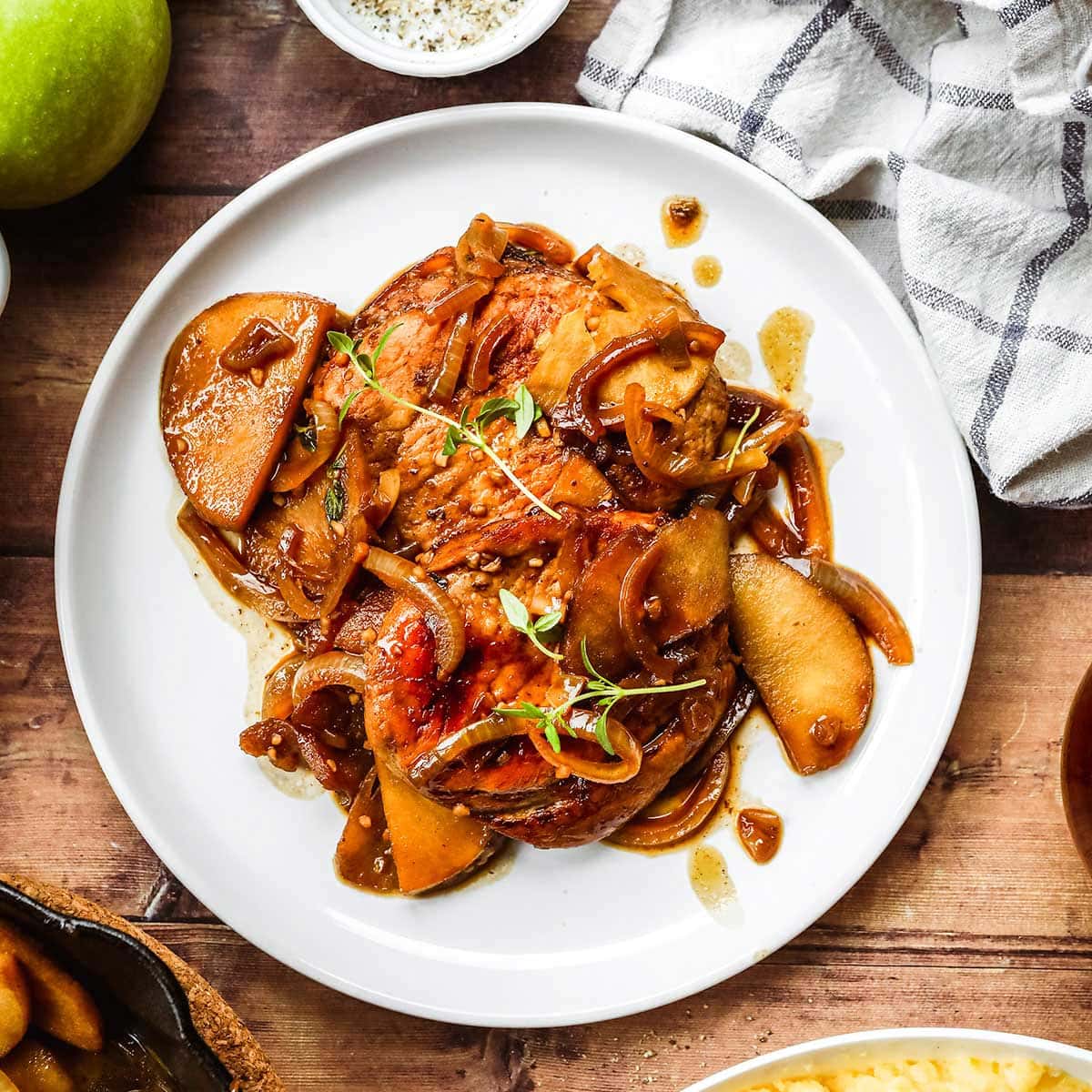 Pork Chops with Apples and Onions